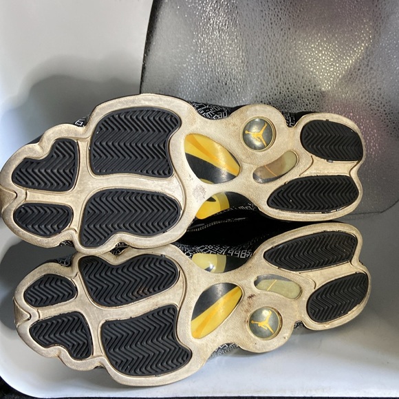 Air Jordan sneakers lightly used black on black red liner sz 10.5 - Picture 3 of 10